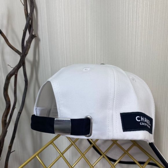 ๐โจAUTHENTICโจ๐CHANEL hat - Picture 5 of 8